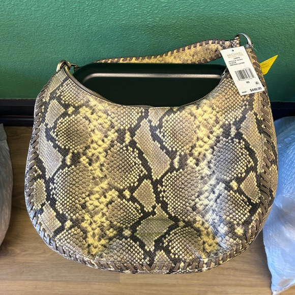 Michael Kors Beige and Black Snakeskin Shoulder Bag - Picture 1 of 4